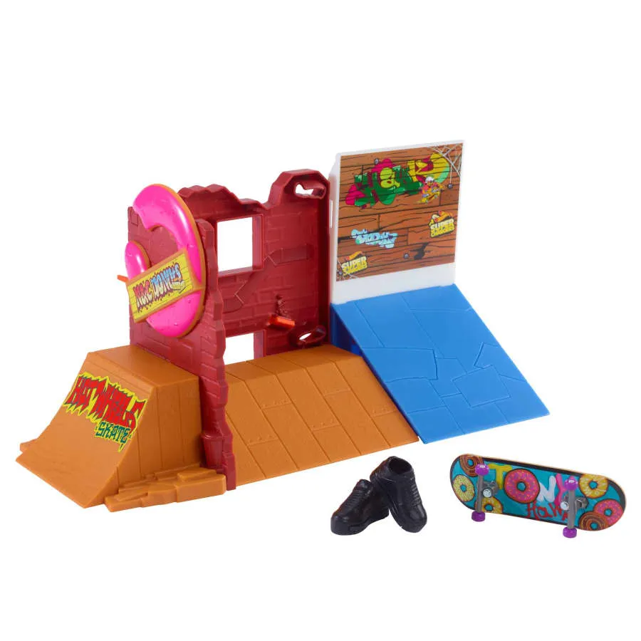 Hot Wheels Skate Drop In Skate Donut Skatepark Playset