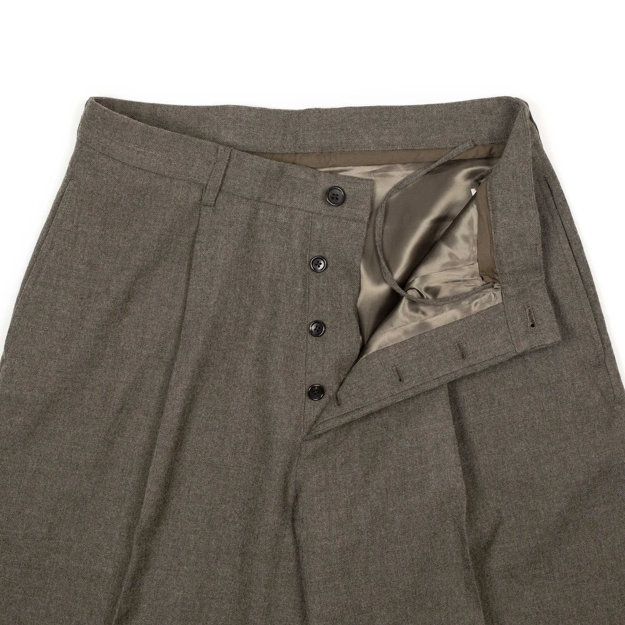 Pleated wide slacks in taupe washed wool