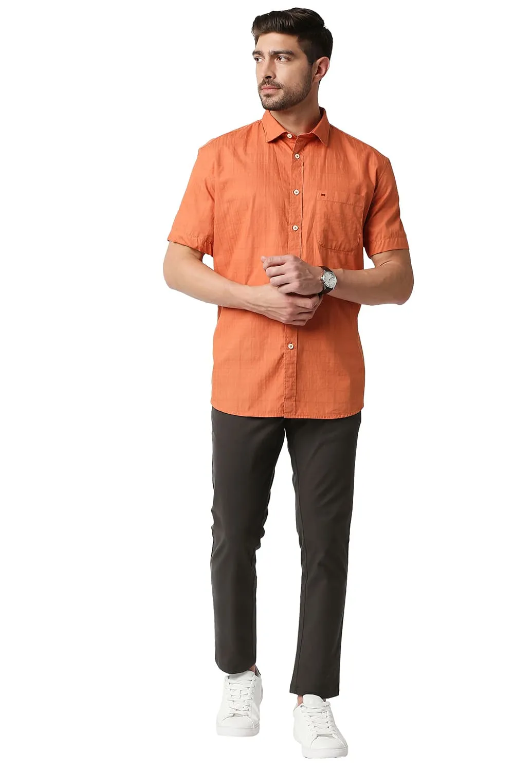 Slim Fit Dobby Checks Halfsleeves Shirt